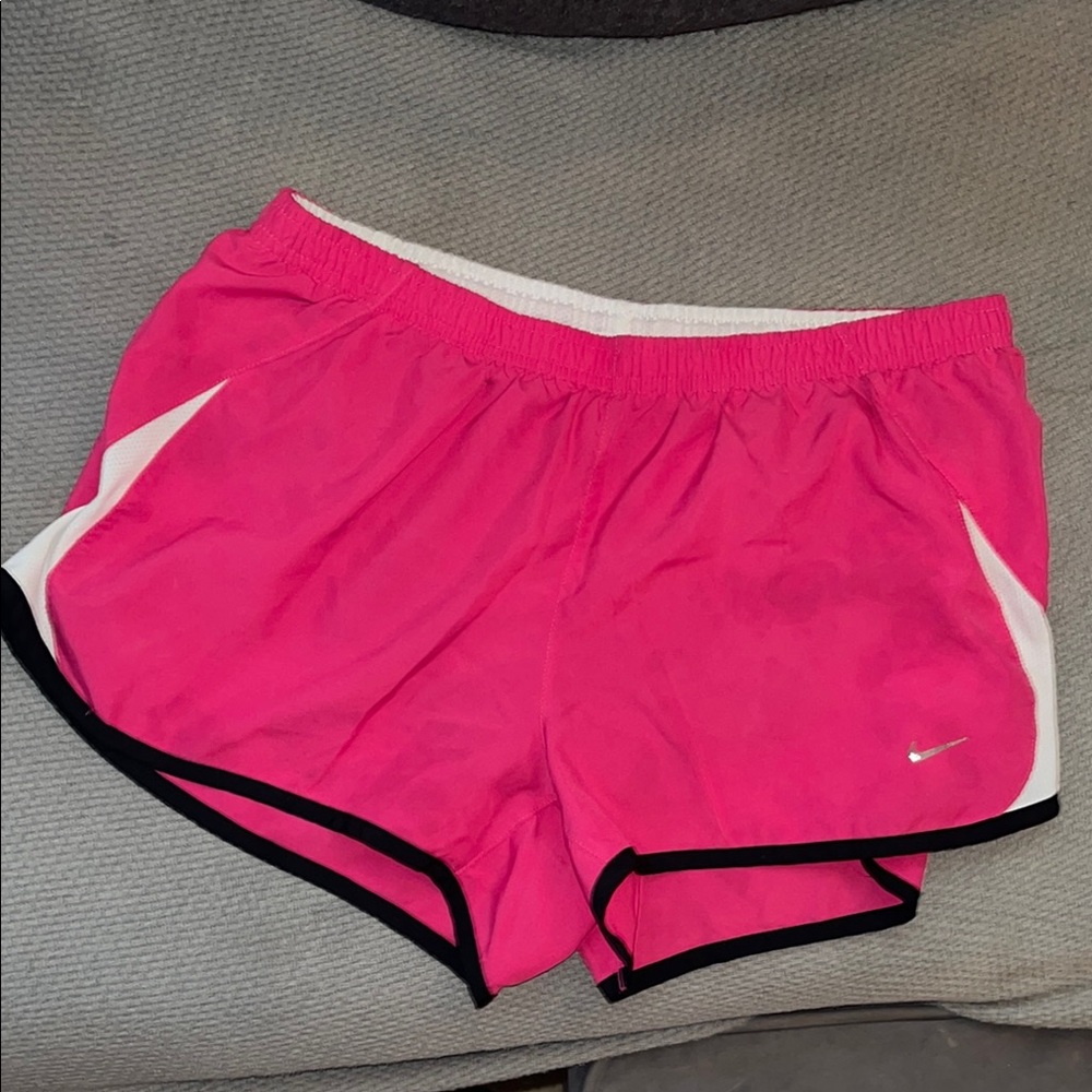 Nike Pink Athletic Shorts Moisture-Wicking Relaxed Fit